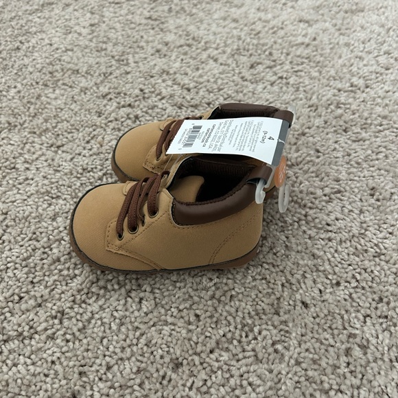NWT Carters Baby Boots - Picture 2 of 6